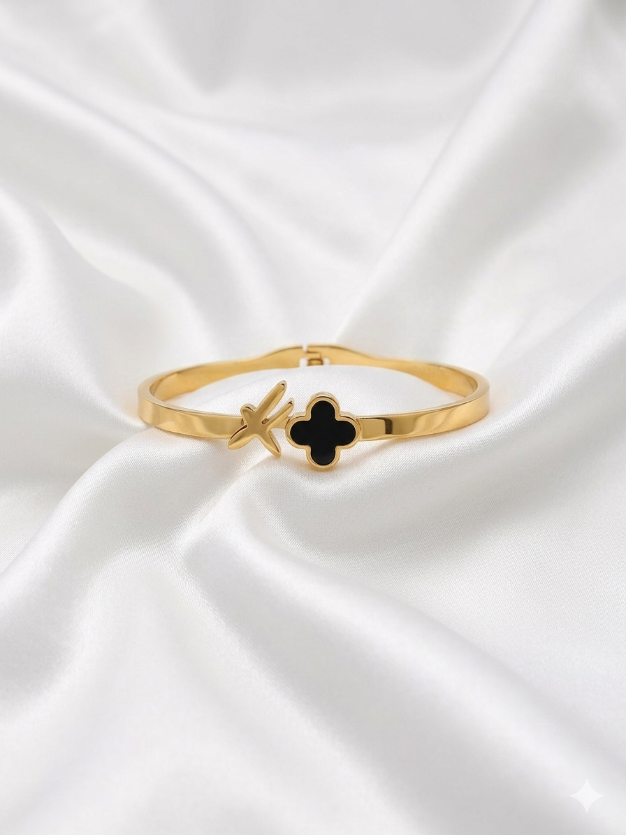 Noir Clover Initial Kada