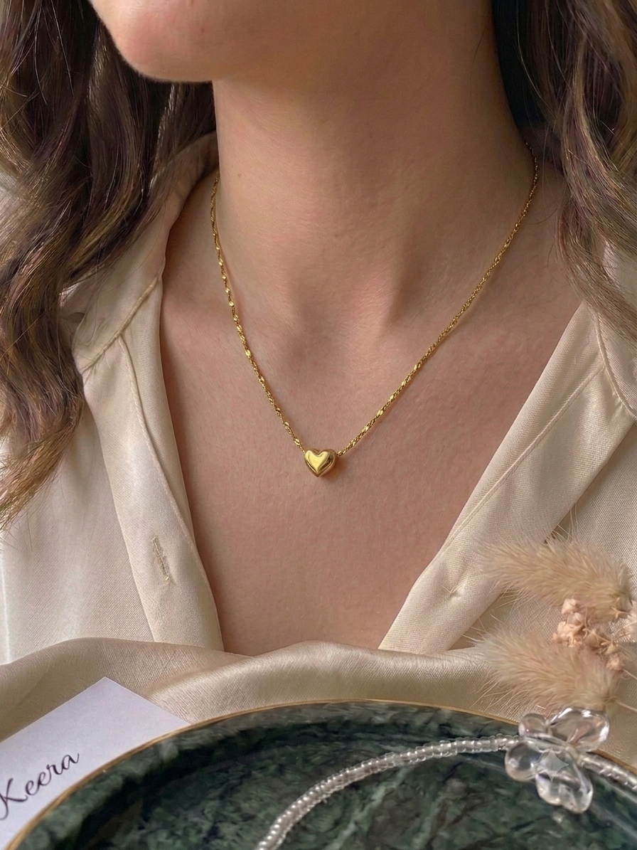 Minimal Mini Heart Neckset