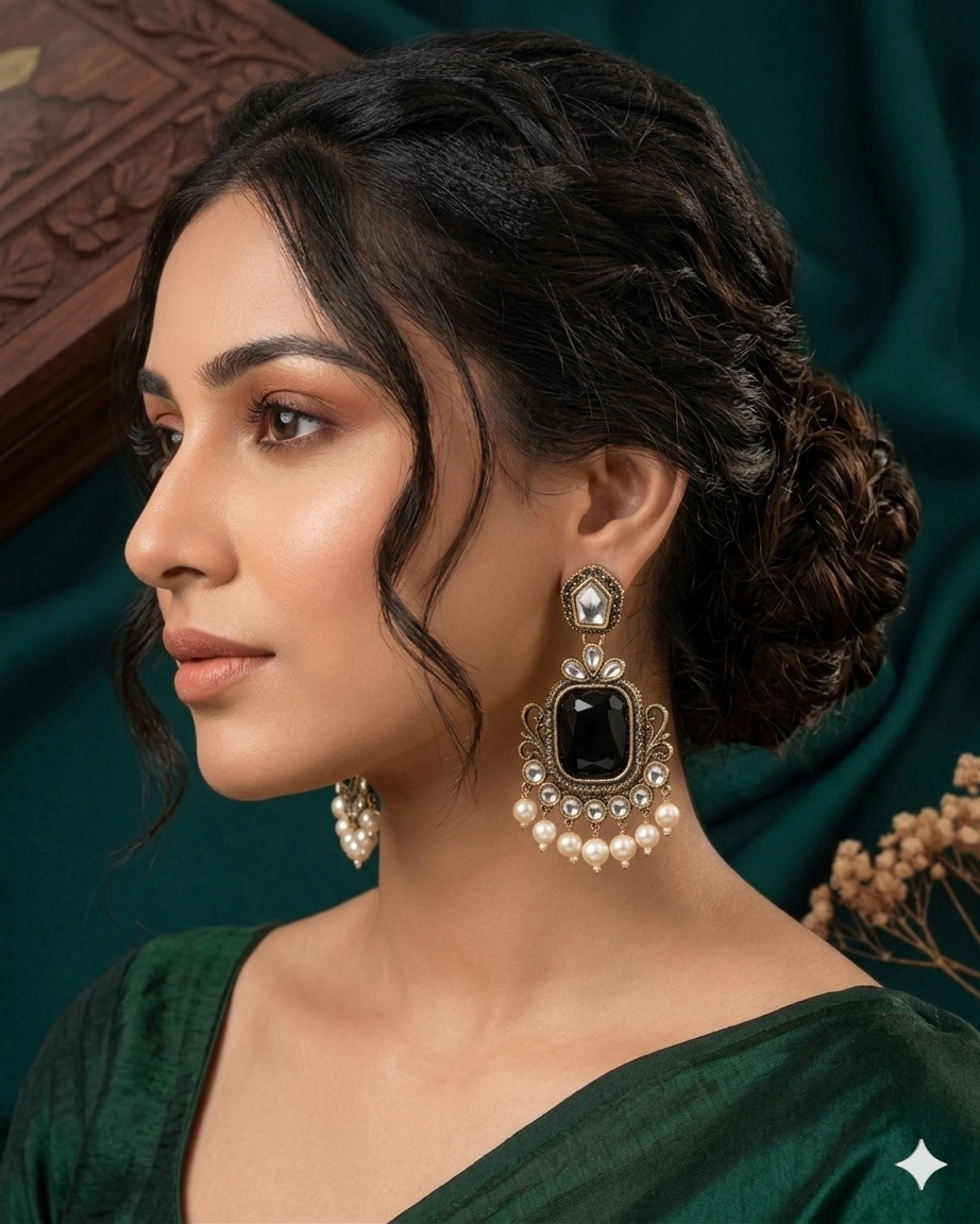Jiya Kundan Black Earring