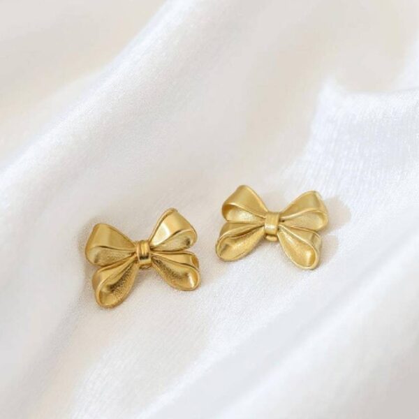 Bow Earring
