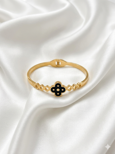 Clover Flower Kada