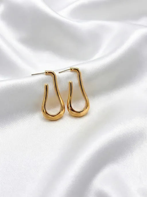 Wavy Hoops